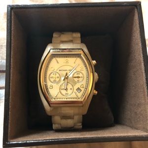 MK Watch (obo)
